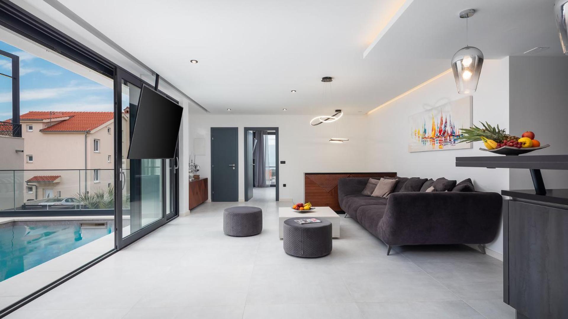Apartment Royale With Shared Pool