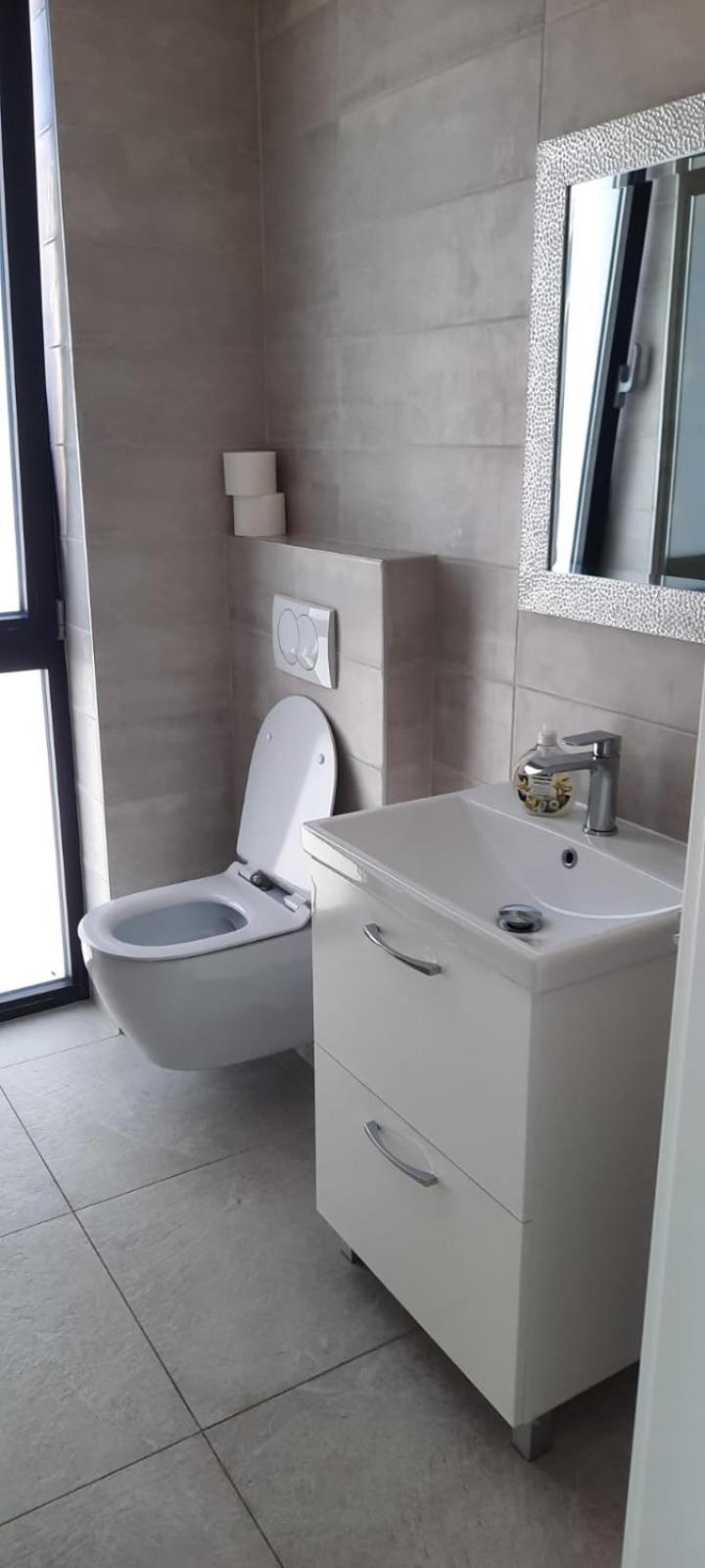 Royale With Shared Pool Apartmán