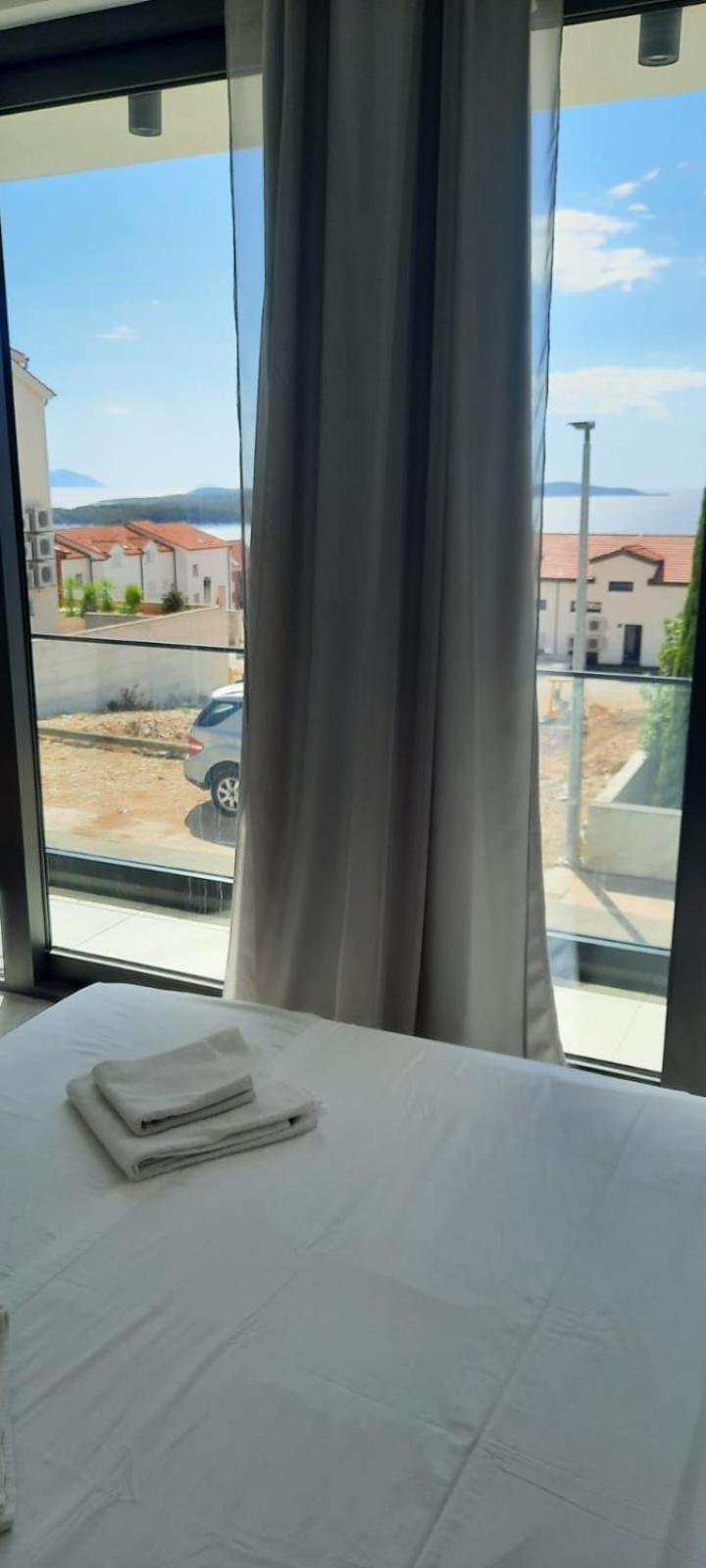 Royale With Shared Pool Apartmán
