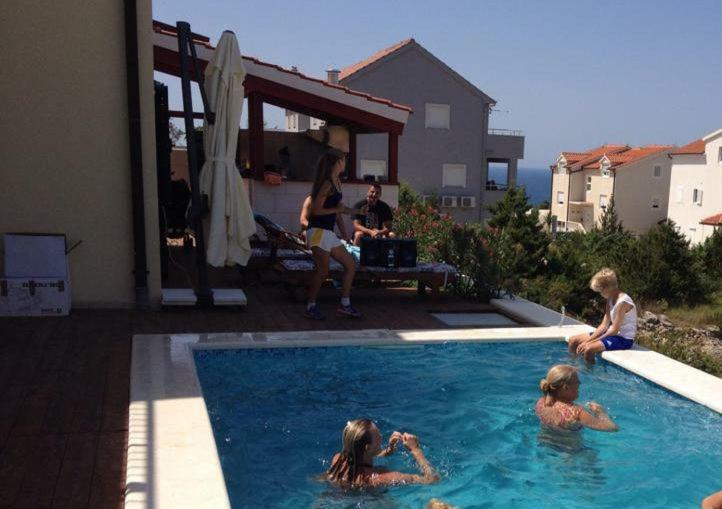 Royale With Shared Pool Apartment Hvar Town